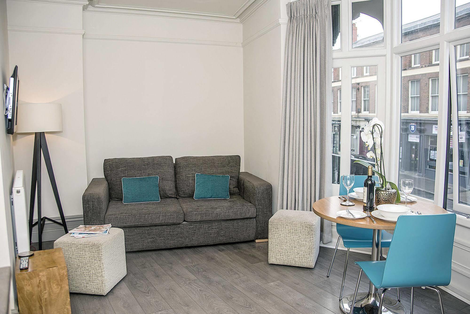 Base Serviced Apartments - City Road Chester Exterior photo
