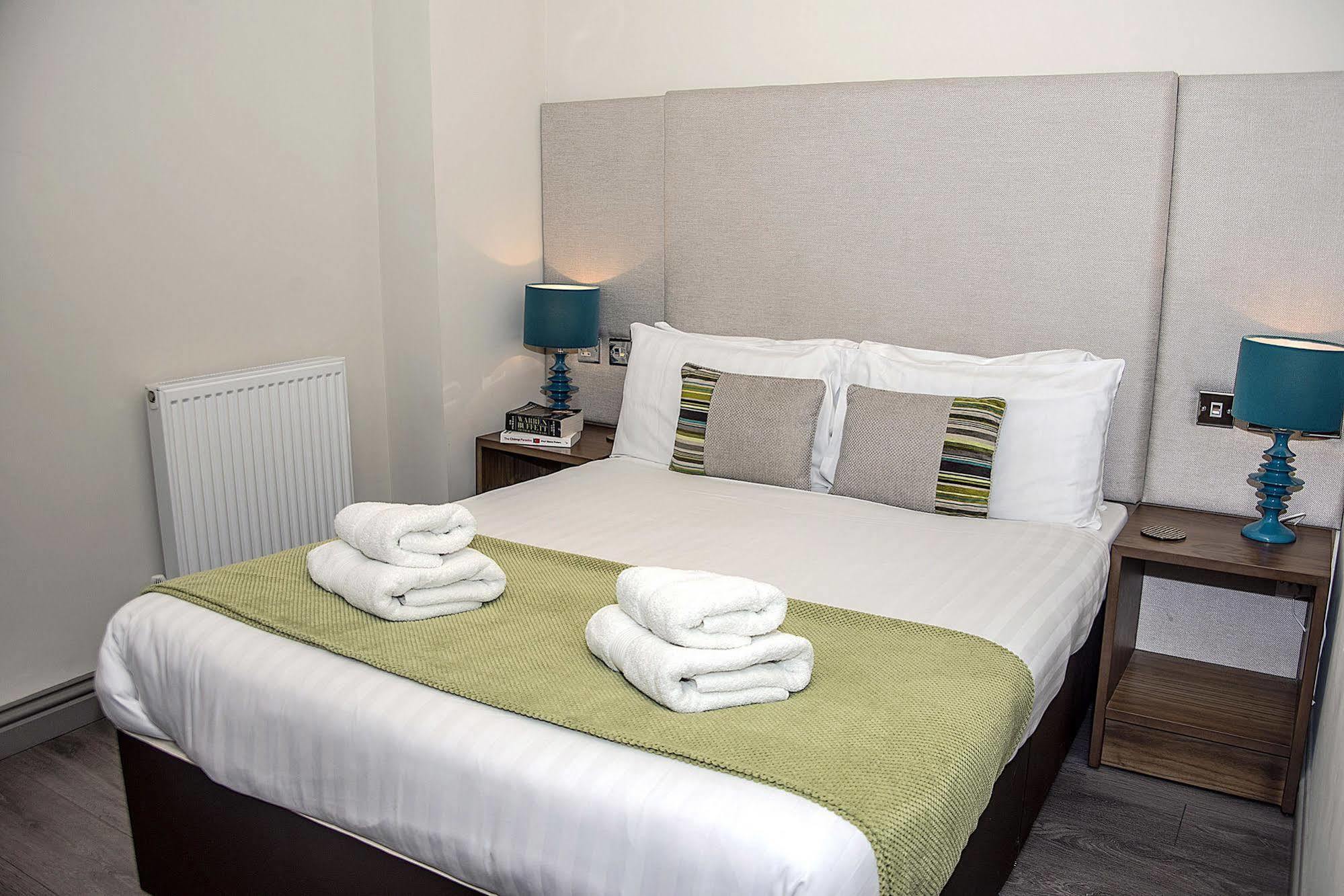 Base Serviced Apartments - City Road Chester Exterior photo